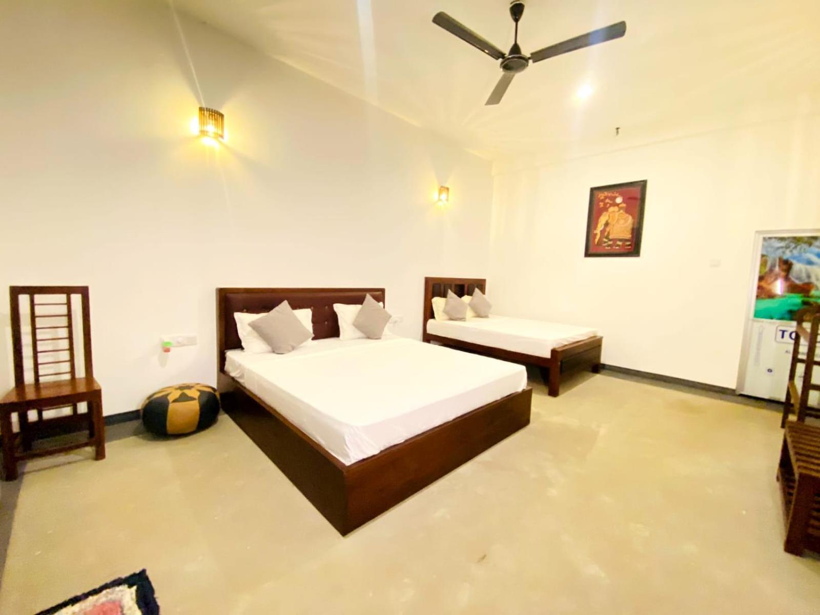 Sunliya Resort Тангалла Экстерьер фото