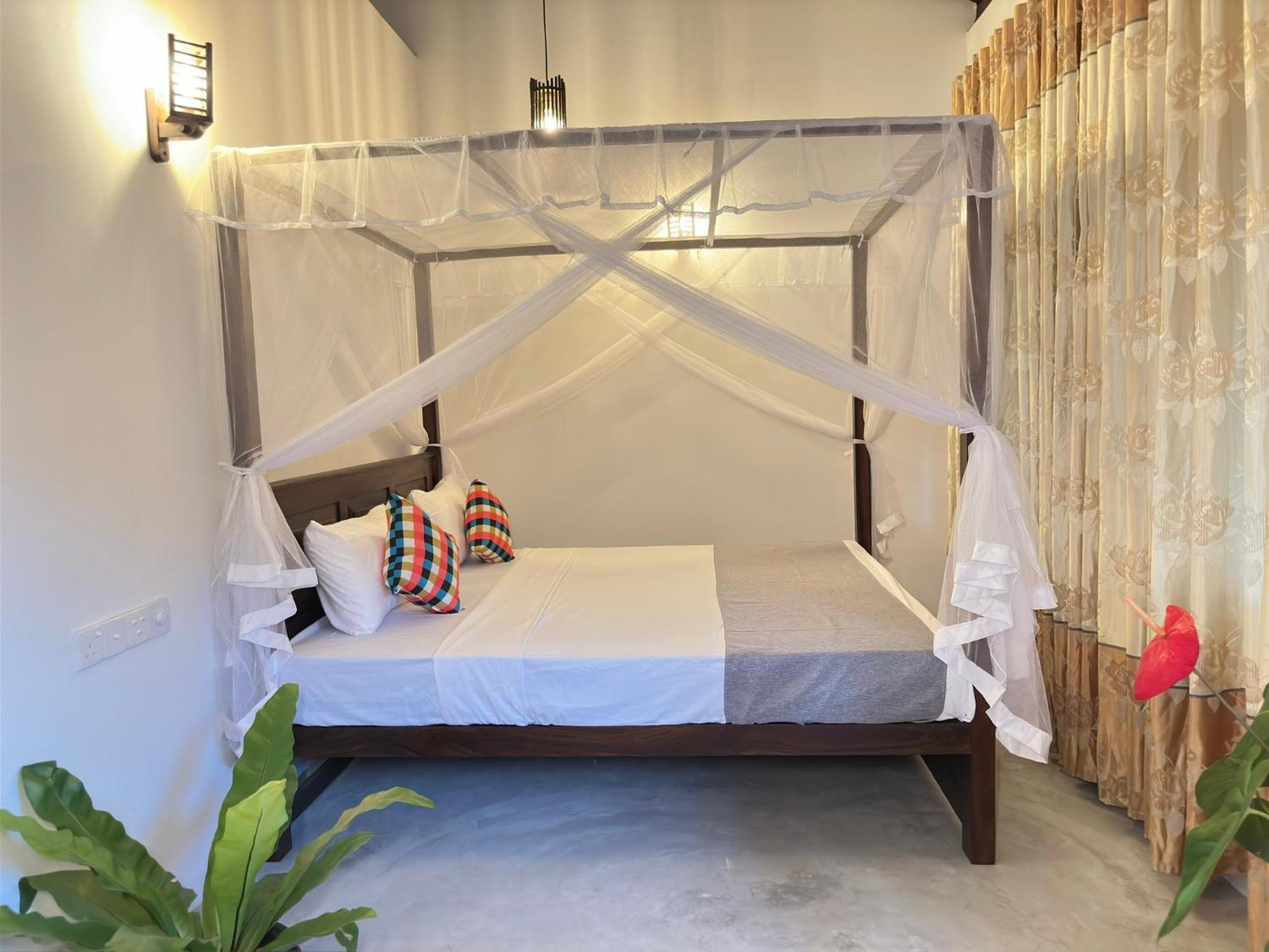 Sunliya Resort Тангалла Экстерьер фото
